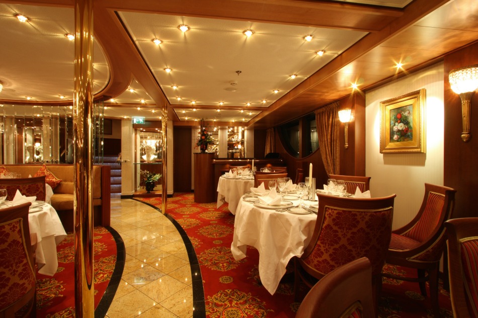 Cruise and Maritime restaurant