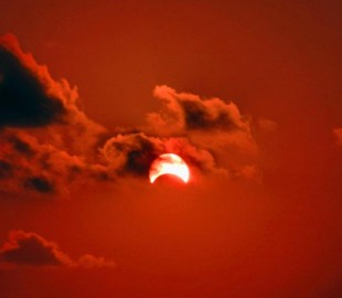 Eclipse of the sun off Somalia