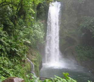 La\Paz waterfall Costa Rica
