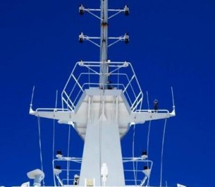 Mast of Azamara Quest 18th December 2012