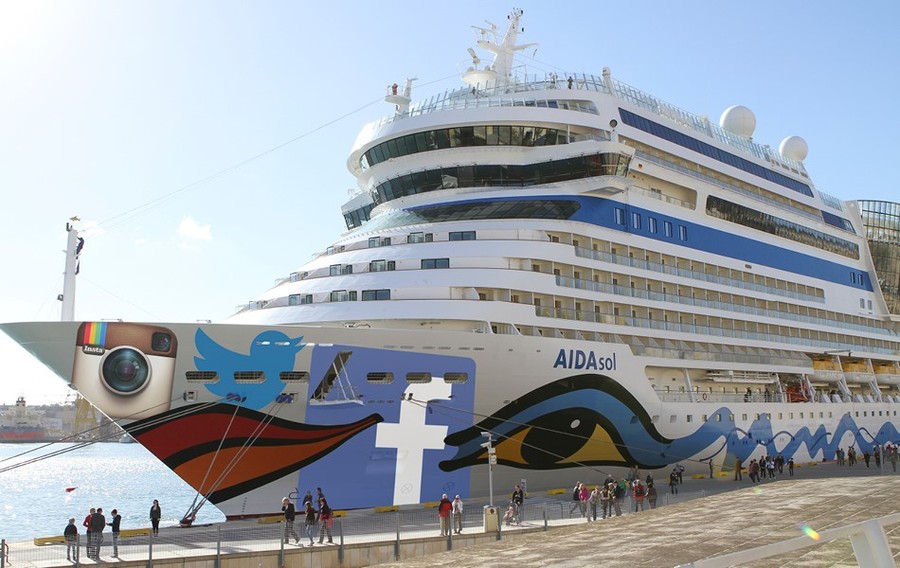 AIDA Cruises First To Offer Unlimited Facebook At Sea