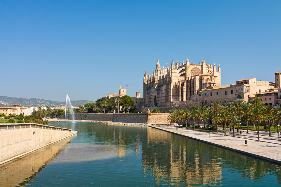The Best Way To Experience Palma De Mallorca And Its Cruise Port