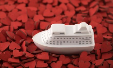 Five Of The Most Romantic Things To Do On A Cruise Ship