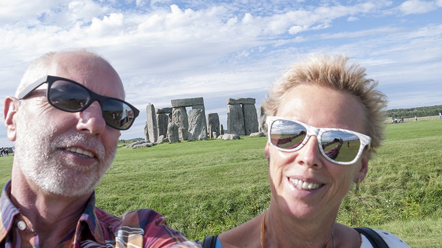 stonehenge selfie