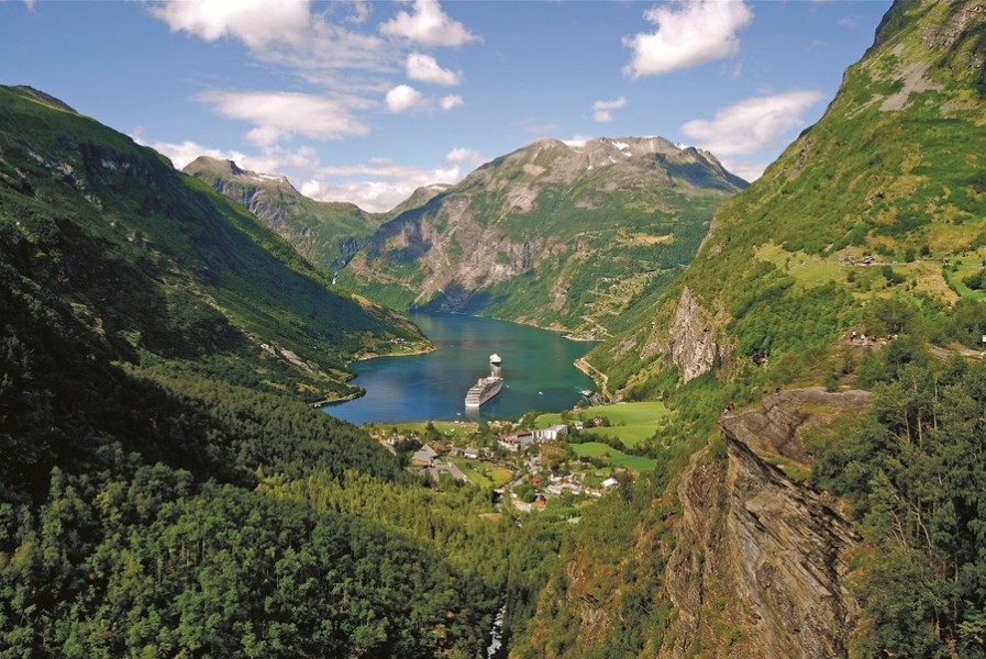 Arcadia, Fjords