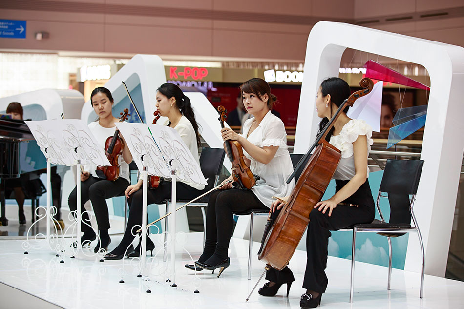 Incheon airport culture performance