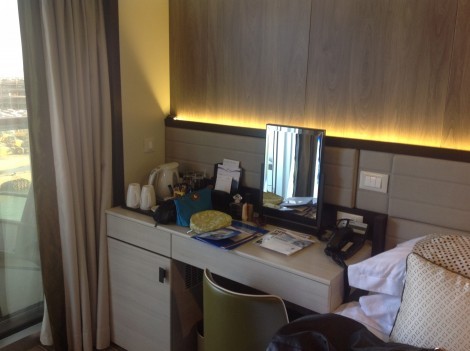 br cabin dressing table