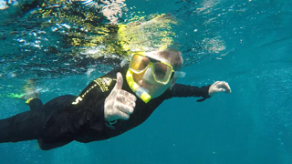 Reef snorkelling pic2