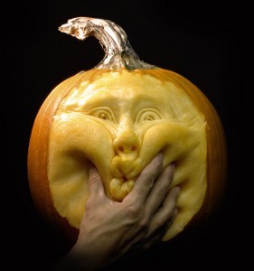 halloween-pumpkin-carvings-by-villafane-studios-1