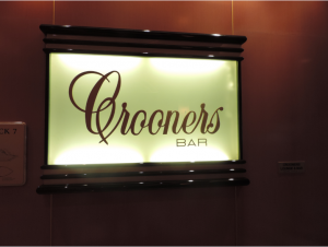 Crooner Bar