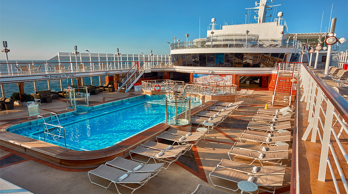 Cunard Cruises Queen Elizabeth Lido Pool